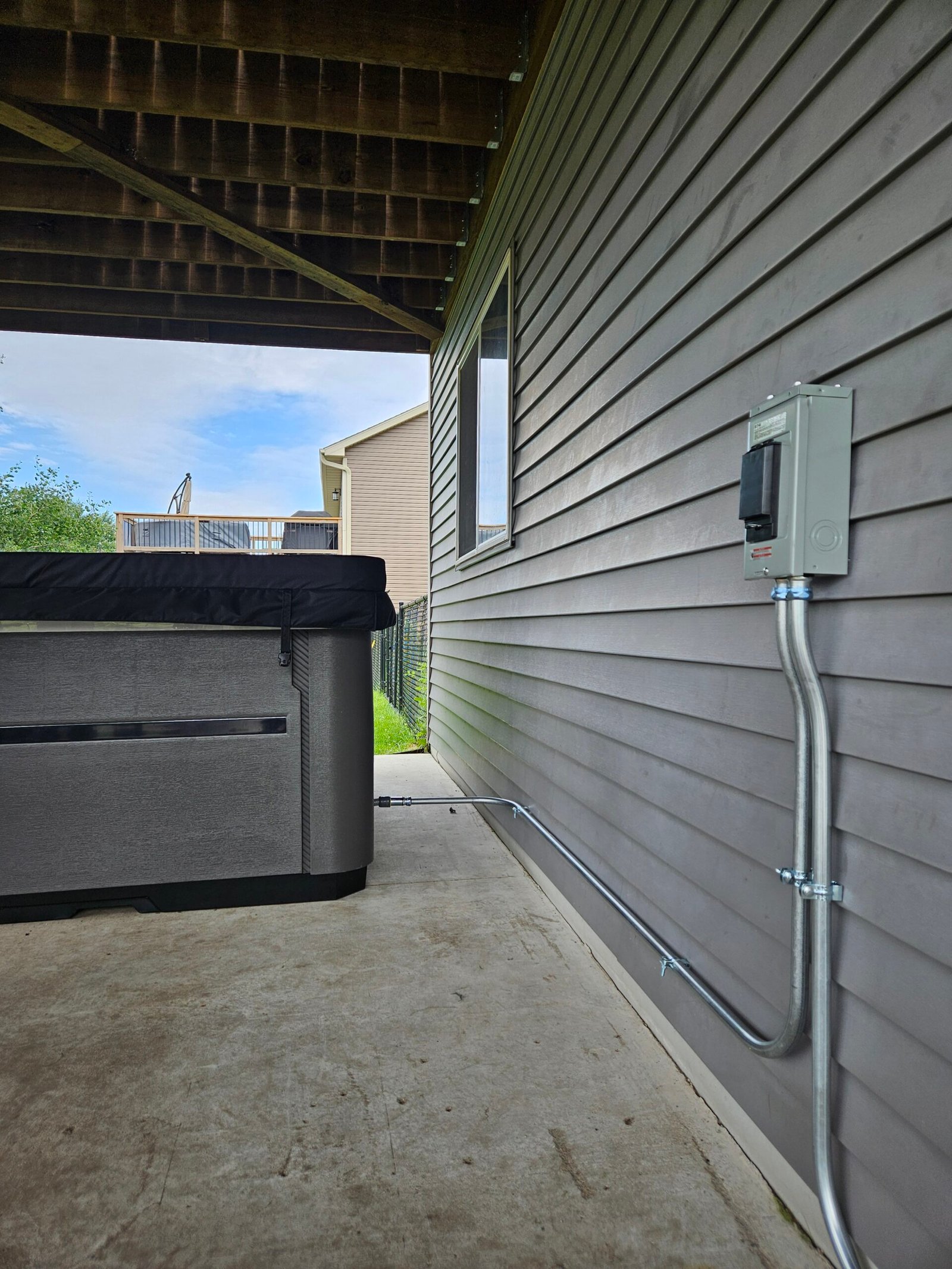 Residential electrician installing lighting in a Twin Cities home – Highline Electric